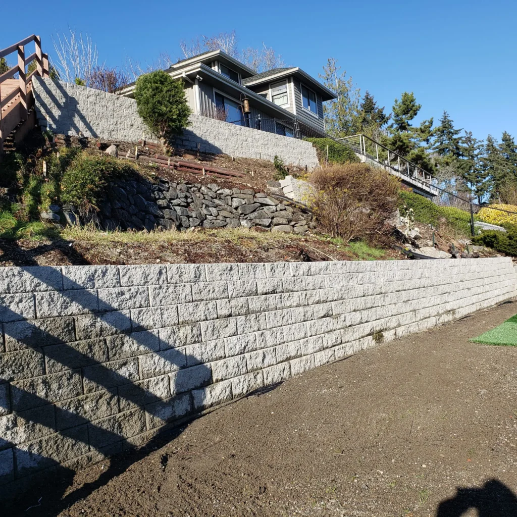 Retaining wall